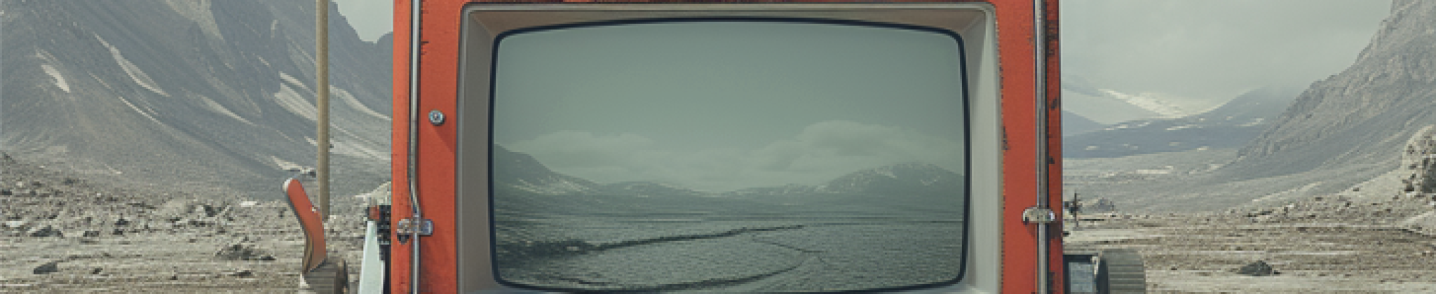 Pensar de forma creativa en tu perfil profesional e introducir esos pensamientos como mejor creas en forma de prompts en alguna herramienta de IA generativa de imágenes